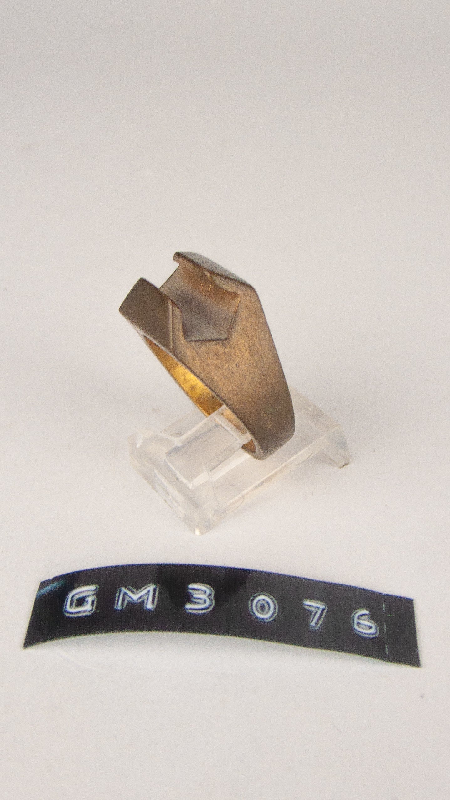 GM 3076
