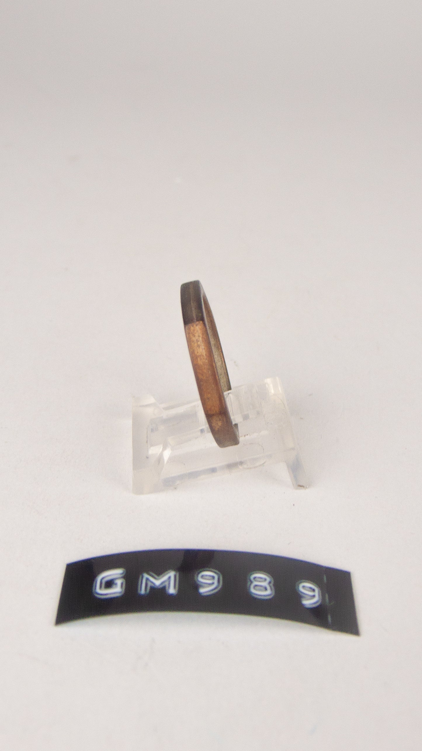 GM 989