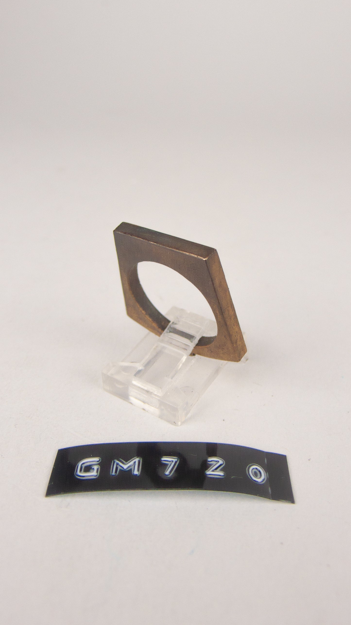 GM 720
