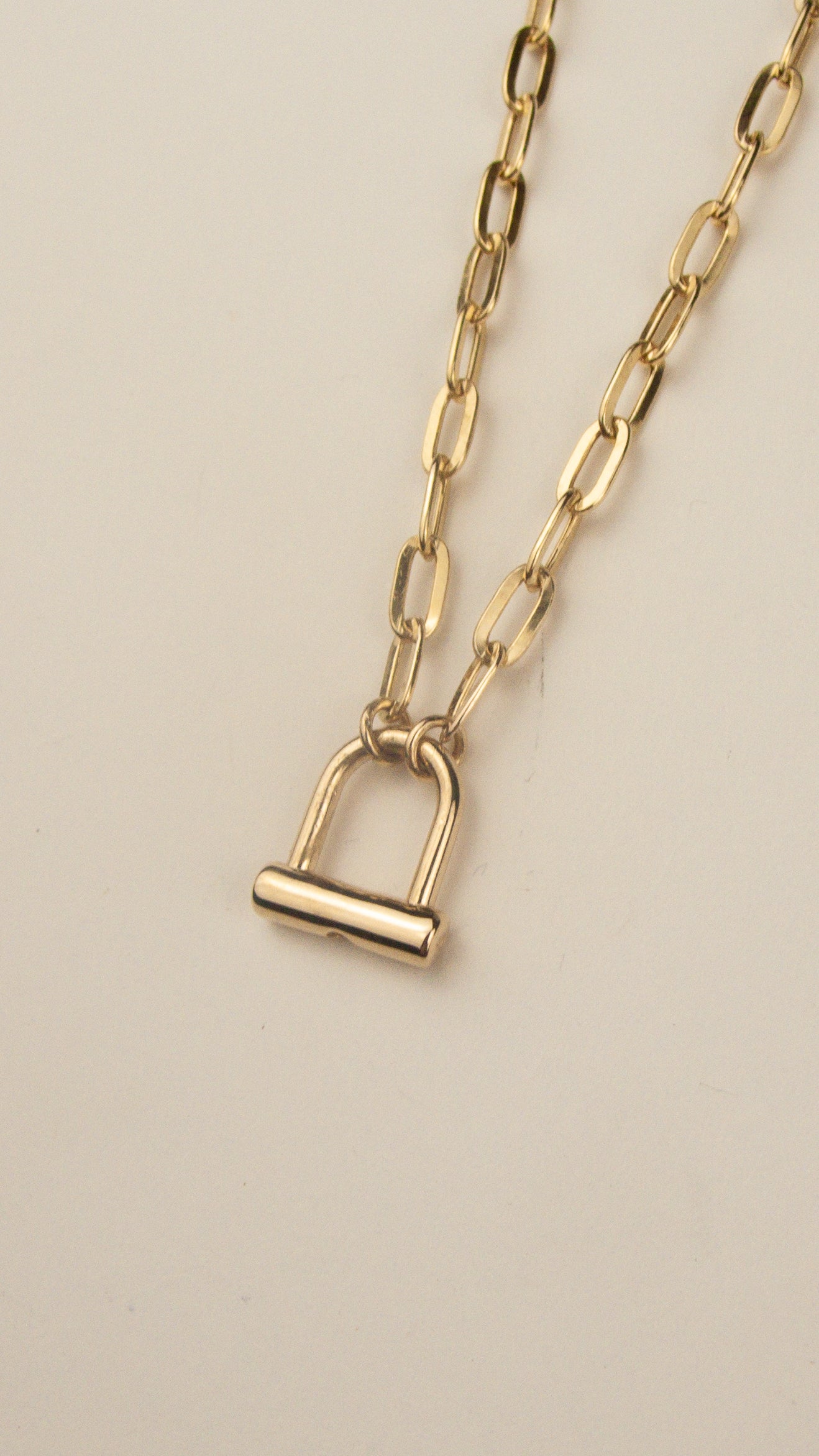 U Lock Necklace 10k Gold