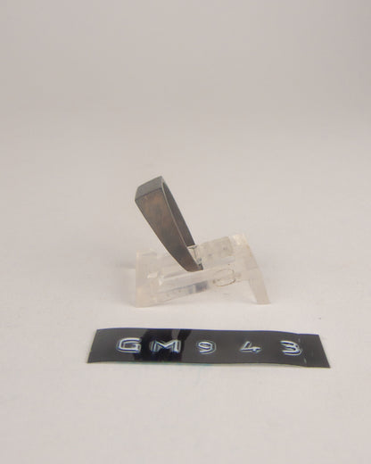 GM 943