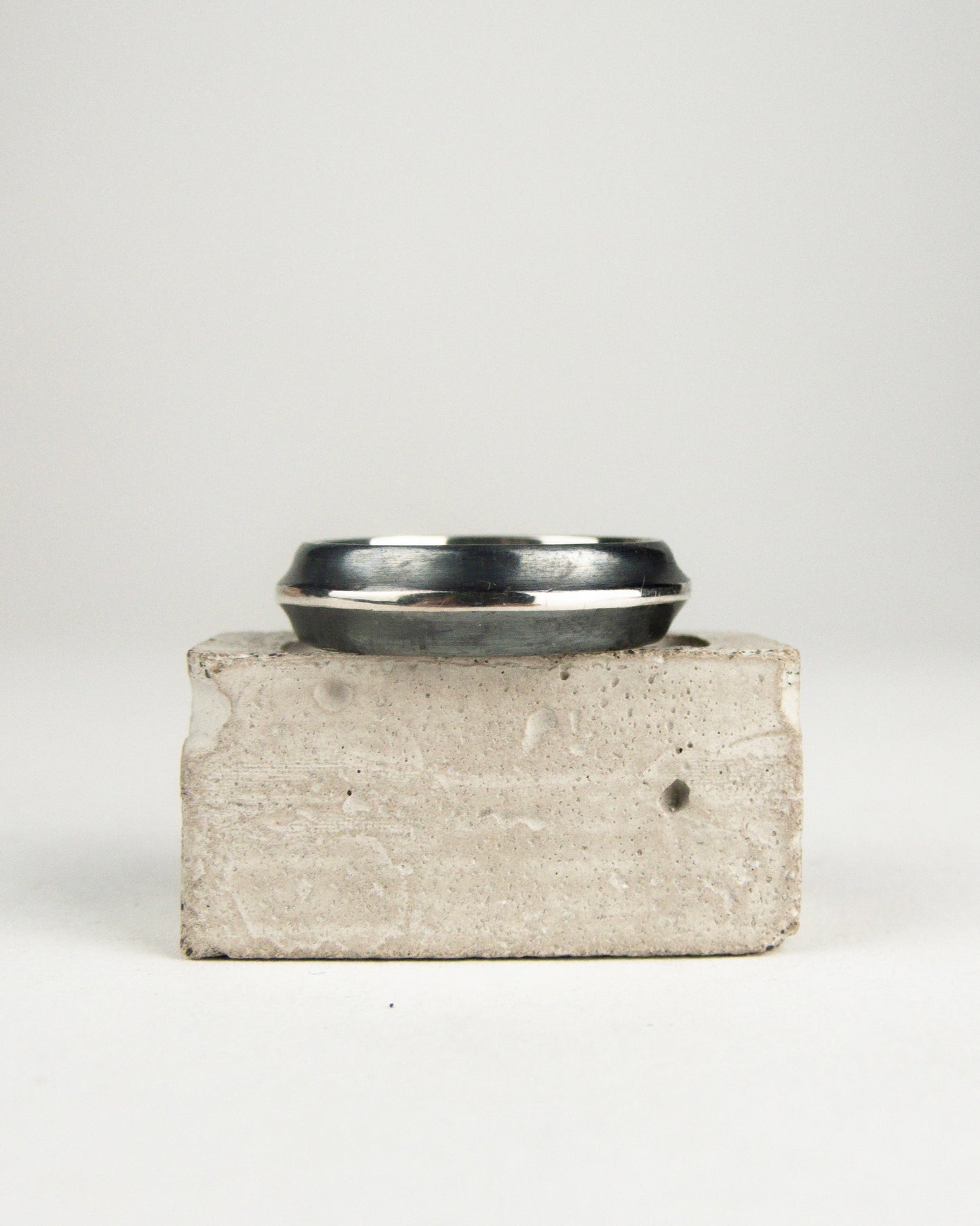 Oxidized Bevel Band