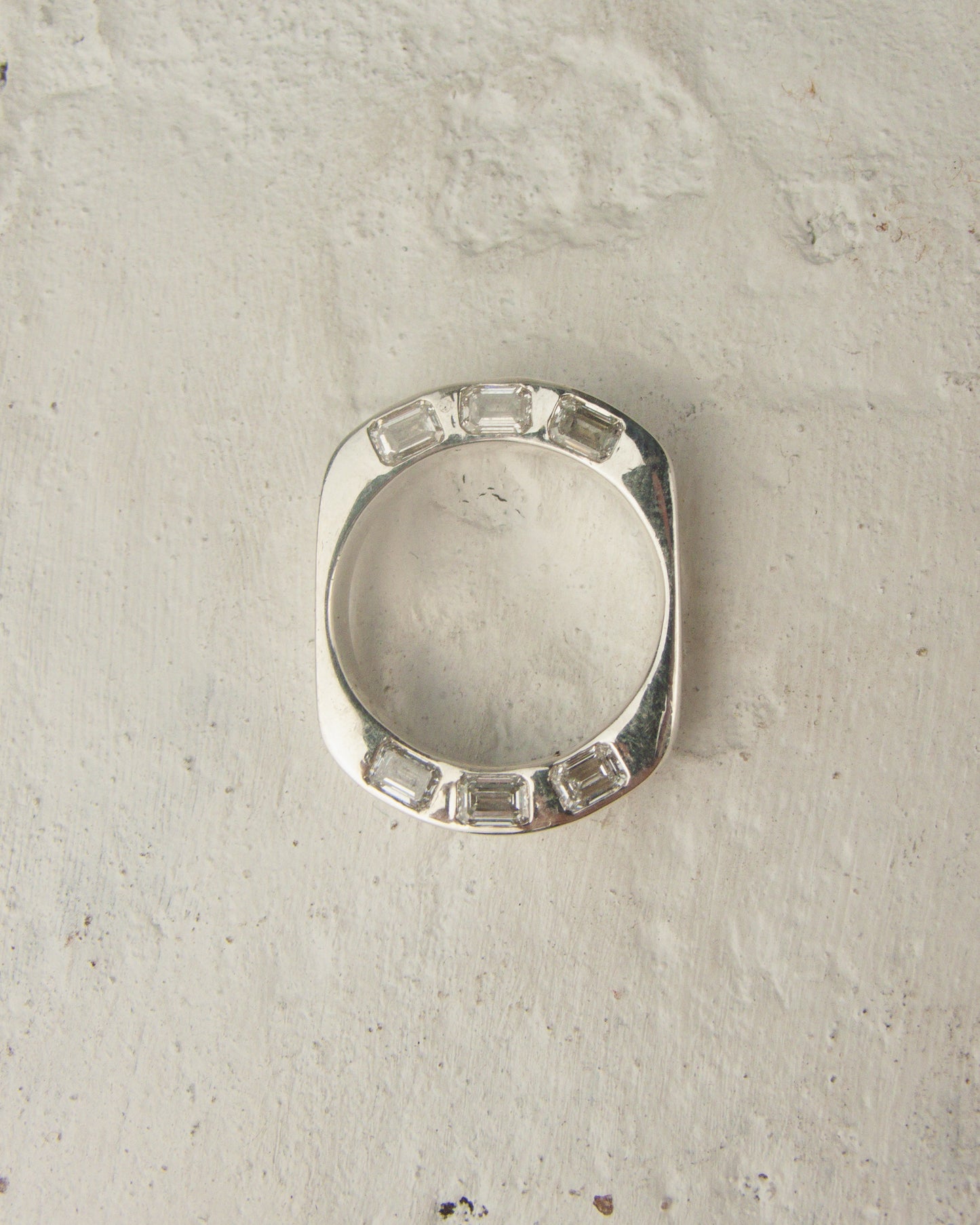 6 Stone Ring