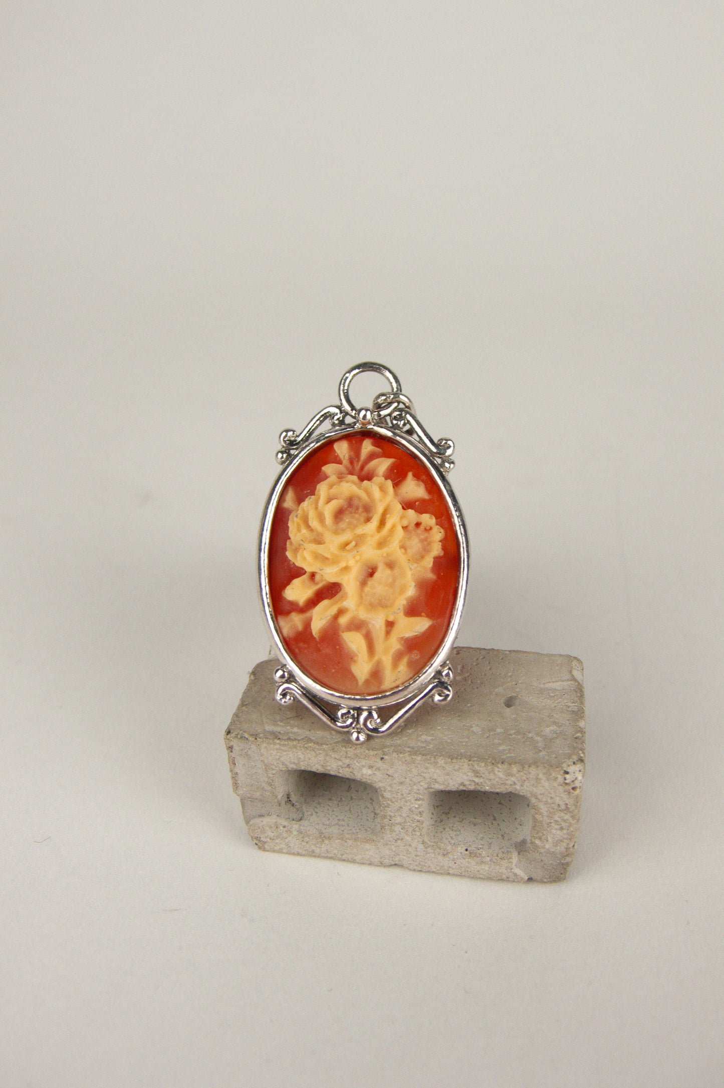 Flora Pendant